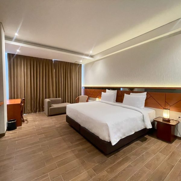 Deluxe Room Mewangi Hotel Double Bed (1)