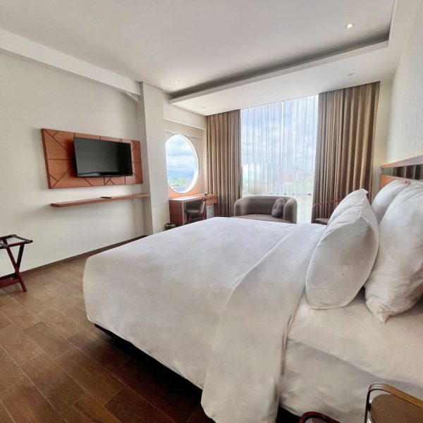 Executive Room Mewangi Hotel Double Bed (2)