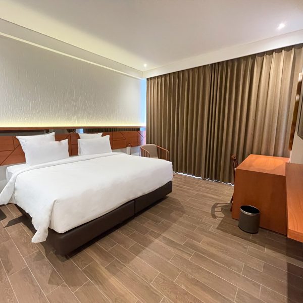 Superior Room Mewangi Hotel Double Bed (2)